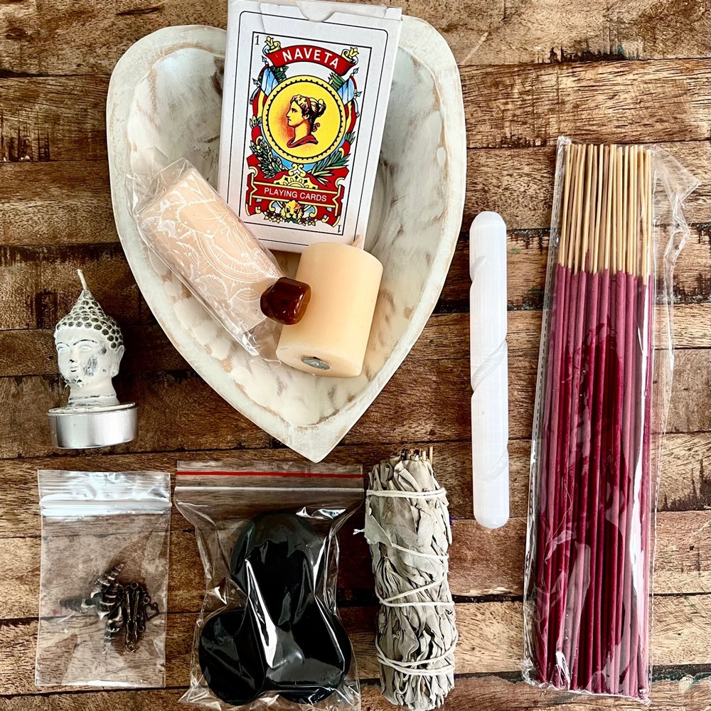 Spanish Tarot Cards Altar/Ritual Kit Jasper White Sage Selenite Wand Heart Bowl